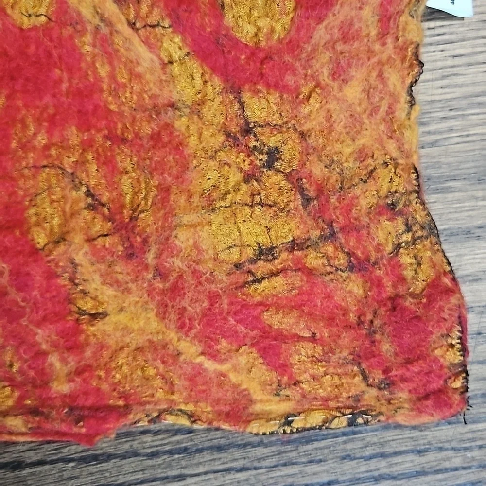 Scarf Handcrafted Wool and silk NWT 60
